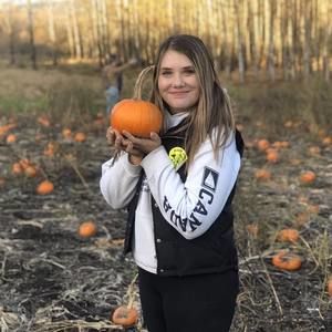 Meet your Posher, Victoria